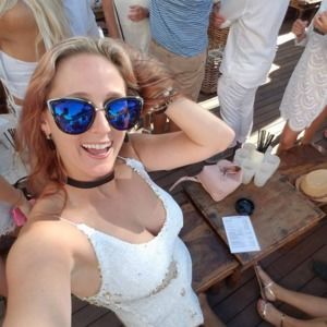 Meet your Posher, Danielle